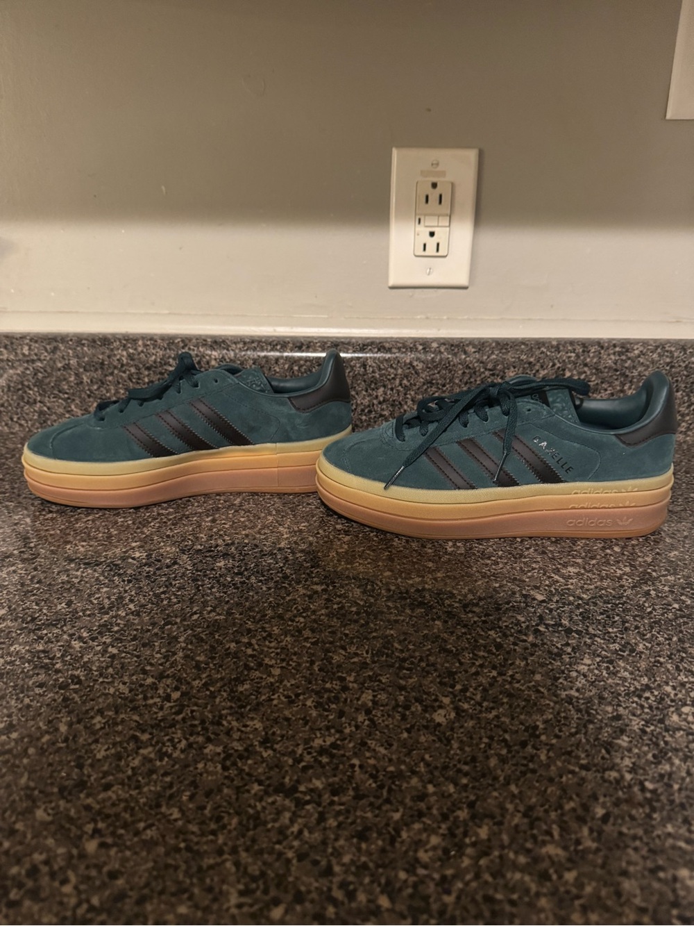 Women’s Adidas Gazelle Bold Platform Teal Blue Black Gum Sole Sneakers SZ 6.5